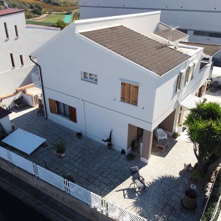 אלקאמו Villa Girasole מראה חיצוני תמונה